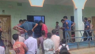 স্কুলের বারান্দায় ভিক্ষুকের লাশ, ব্যাগে মিলল ৭১ হাজার টাকা