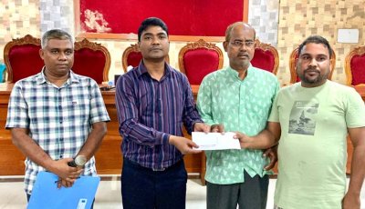 পবার ২৩টি পূজামণ্ডপে দুর্গাপূজার উপহার দিলেন এমপি মিলন