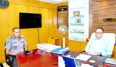 পুলিশ কমিশনার ও পশ্চিম রেলওয়ের মহাব্যবস্থাপকের মতবিনিময়