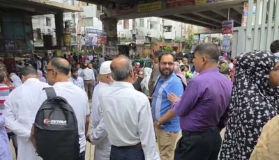 আন্দোলনের শঙ্কায় এইচএসসি কেন্দ্রে অভিভাবকদের বাড়তি উপস্থিতি