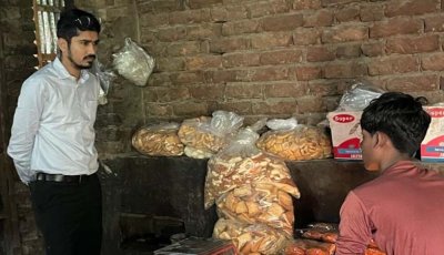 পুঠিয়ায় সেমাই ও বেকারি কারখানায় মোবাইল কোর্টে জরিমানা