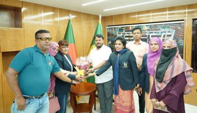 রাসিক প্রশাসকের সাথে জাতীয় দলের সাবেক খেলোয়াড়বৃন্দের সৌজন্য সাক্ষাৎ