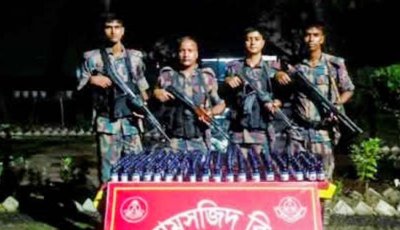 চাঁপাইনবাবগঞ্জ সীমান্তে ভারতীয় নেশাজাতীয় সিরাপ উদ্ধার