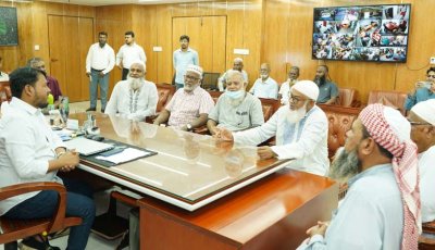 রাসিক প্রশাসকের সঙ্গে মদিনানগর জামে মসজিদ কমিটির নেতৃবৃন্দের সৌজন্য সাক্ষাৎ