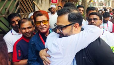 ধানের শীষের প্রচারণায় সাবেক ফুটবলারা