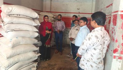 নওগাঁয় সার ব্যবস্থাপনায় অনিয়মের বিরুদ্ধে অভিযান, ১৮টি মামলা দায়ের