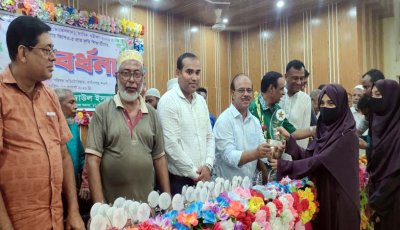 অভাবের কারণে কারো লেখাপড়া বন্ধ হবে না : এমপি রেজু