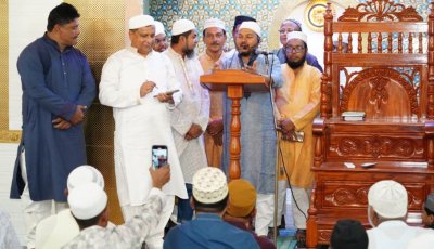কাজলা বড় জামে মসজিদ পরিদর্শনে রাসিক প্রশাসক