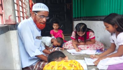 এক পা আর একটি বাইসাইকেলে চলছে মোক্তার হোসেনের জীবন যুদ্ধ
