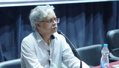 যখনই শুনবেন ‘পবিত্র সংবিধান’ নিয়ে কথা হচ্ছে, তখনই বুঝবেন ধান্দাবাজ : রাবির সাবেক উপাচার্য