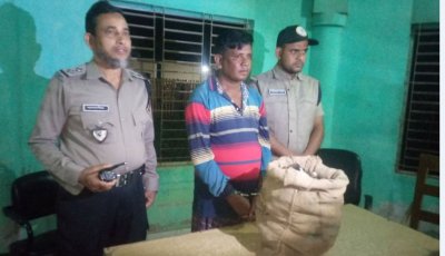 পার্বতীপুরে ১০২ ফেনসিডিলসহ মাদক কারবারি গ্রেফতার
