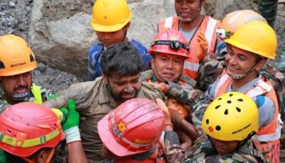 নেপালে বন্যার ৯ দিন পর সুড়ঙ্গ থেকে জীবিত উদ্ধার ২ শ্রমিক