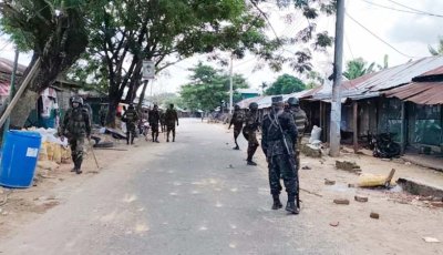 সাজেকে গোলাগুলি, আটকে দিয়েছে পর্যটকদের গাড়ি