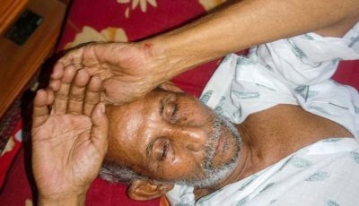 বাঘায় দুর্ঘটনায় আহত মুক্তিযোদ্ধা কমান্ডের আহ্বায়ক শফি