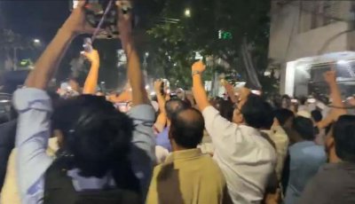তোফায়েল আহমেদের জানাজা শেষে ‘জয় বাংলা স্লোগান’, আটক একাধিক নেতাকর্মী