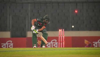 আফিফ-হৃদয়দের কুৎসিত ব্যাটিংয়ে বাংলাদেশের বিশাল হার