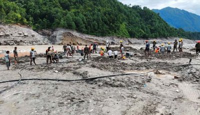 নেপাল-তিব্বতের প্রলয়ঙ্করী বন্যায় মৃত্যু বেড়ে ১২২৫
