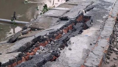 নির্মাণকাজ শেষ হওয়ার পর দেবে যাচ্ছে ৯ কোটি টাকার সড়ক