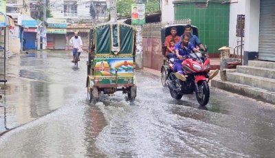 আষাঢ়ের শেষে মুষলধারে বৃষ্টি, নগরীতে জলাবদ্ধতা