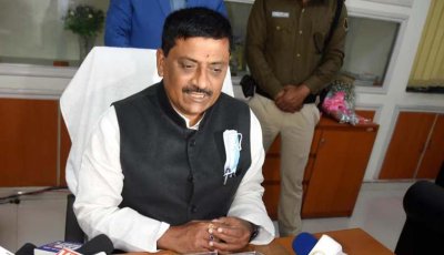 বাংলাদেশের সঙ্গে ফারাক্কা পানি চুক্তি নবায়ন না করার আহ্বান ভারতীয় এমপির
