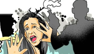 গুরুদাসপুরে ধর্ষণে সাক্ষী হওয়া নারীর মাকে অ্যাসিড নিক্ষেপ