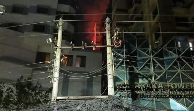ঢাকায় বহুতল ভবনে আগুন, ২ জনের মৃত্যু