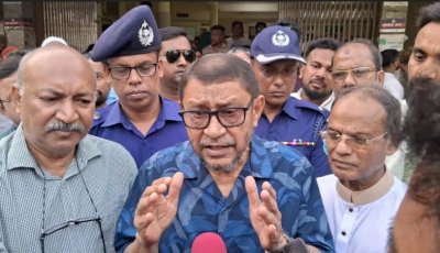 টিকা সংকট- বিবিসি বাংলাকে সাক্ষাৎকার দেওয়ায় স্বাস্থ্য কর্মকর্তাকে প্রত্যাহারের ঘোষণা স্বাস্থ্যমন্ত্রীর