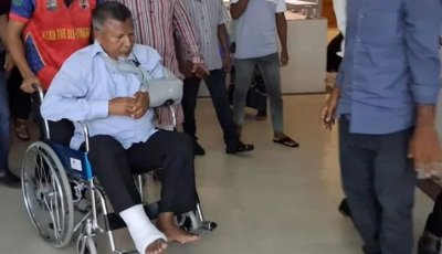 দুর্ঘটনায় আহত খাদ্য প্রতিমন্ত্রীকে পাঠানো হয়েছে ঢাকায়