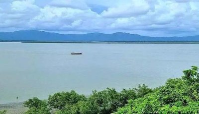 রাখাইনে দফায় দফায় বোমা বিস্ফোরণ, কাঁপছে টেকনাফ