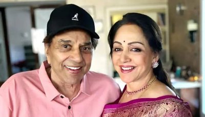ধর্মেন্দ্রর ‘পদ্মবিভূষণ’ গ্রহণ করবেন হেমা, অমিতাভকে দেখতে গিয়ে অজ্ঞান ভক্ত!