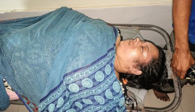 নিয়ামতপুরে গৃহবধূর রহস্যজনক মৃত্যু