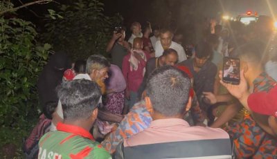 মায়ের কোল থেকে ছিটকে পড়ে শিশুর মৃত্যু, তাকে বাঁচাতে প্রাণ গেল মোটরসাইকেল আরোহীর