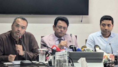 ১ কোটি ৭ লাখ শিক্ষার্থীকে বিনামূল্যে ইউনিফর্ম, জুতা-ব্যাগ দেবে সরকার