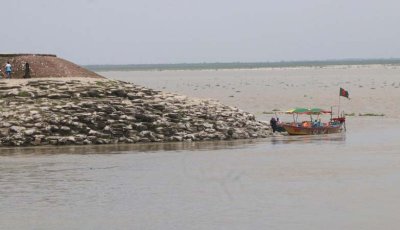 পদ্মার পানি বাড়ছে অব্যাহতভাবে, সতর্ক অবস্থানে পানি উন্নয়ন বোর্ড