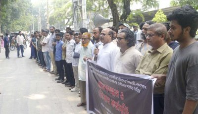 সাংবাদিকদের ওপর হামলাকারীরা নিয়মিত শিক্ষার্থী নন