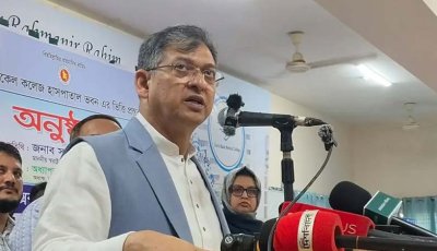 স্বরাষ্ট্রমন্ত্রীর প্রশ্ন ‘কিসের হাসিনা, তার চেহারা কী দেখা গেছে?
