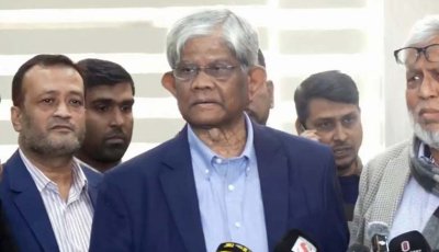 ভারতের সঙ্গে উত্তেজনার প্রভাব দেশের অর্থনীতিতে পড়বে না : অর্থ উপদেষ্টা