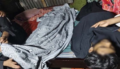 নাটোরে নিজ কক্ষে বাঁশের সাথে এক ওড়নায় ঝুলছিলো স্বামী-স্ত্রী