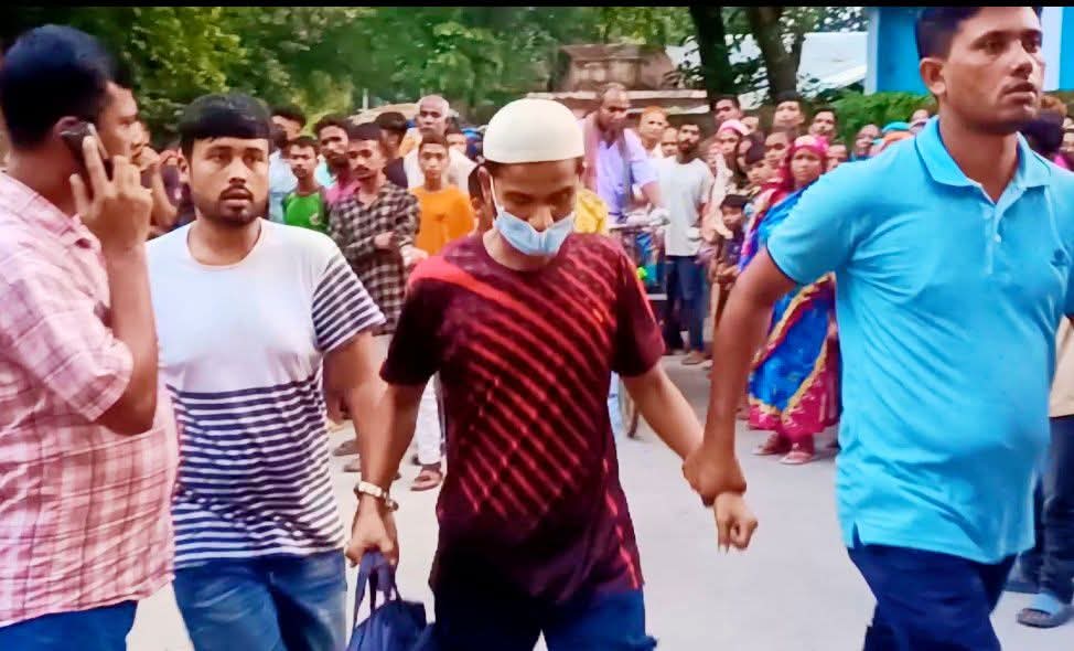 পার্বতীপুরে মাদক বিরোধী অভিযান, ইয়াবা-ট্যাপেন্টাডলসহ চারজন গ্রেপ্তার