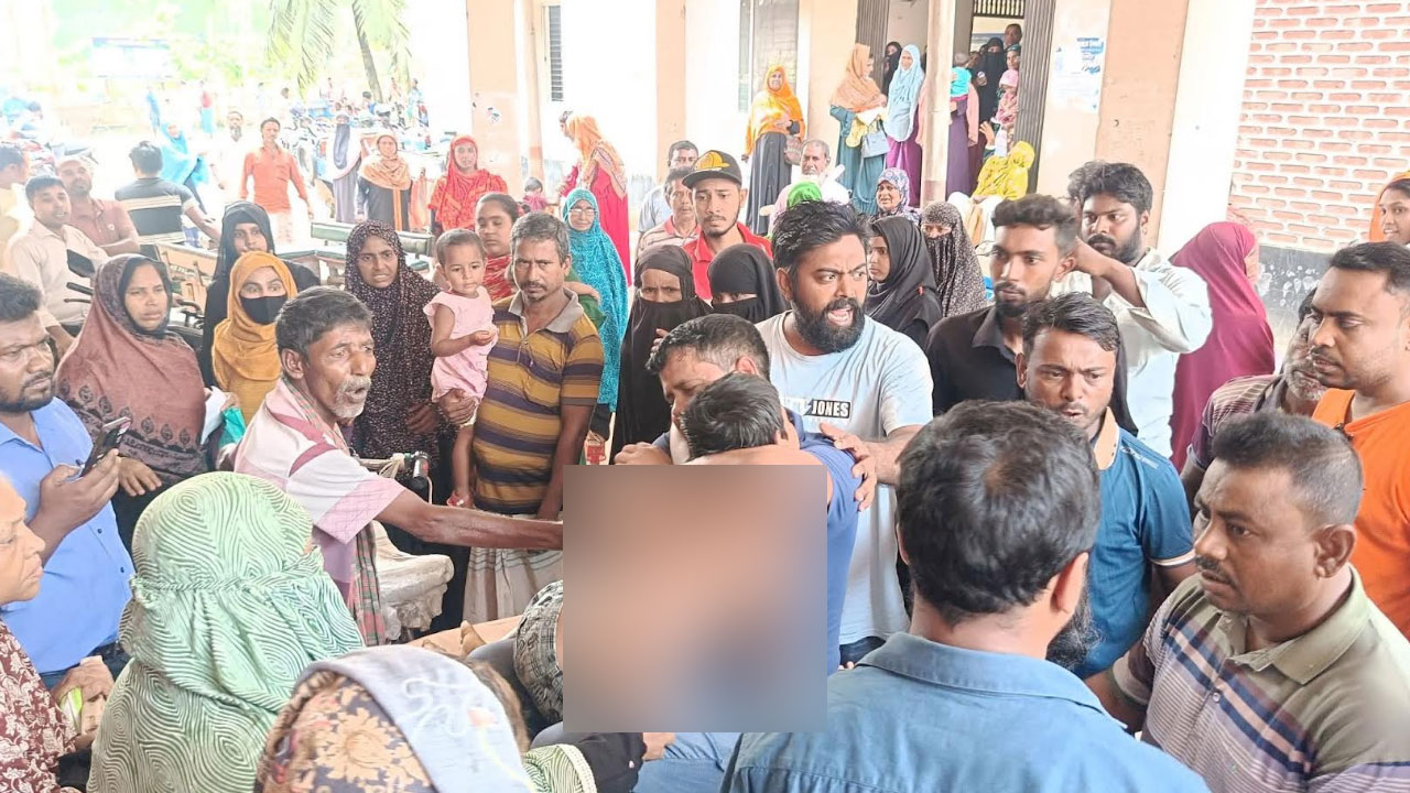 সিরাজগঞ্জে সড়ক দুর্ঘটনায় শিশুসহ নিহত ২