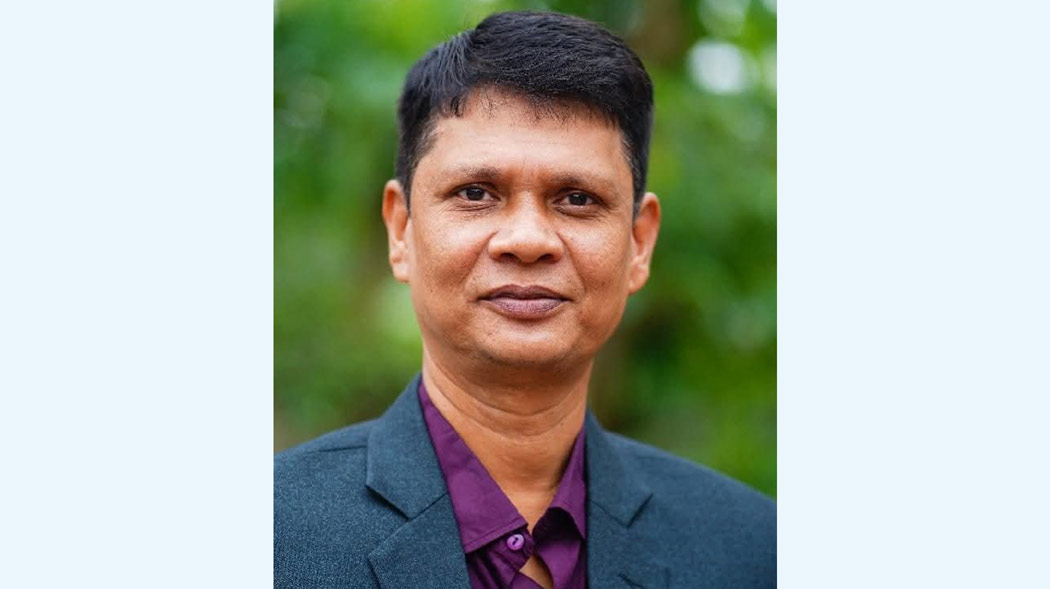নাটোরে আইনজীবীর ঝুলন্ত মরদেহ উদ্ধার