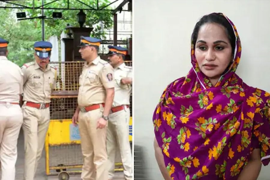 বাংলাদেশ থেকে মানবপাচার-অবৈধভাবে ভারতে বাস! মুম্বইয়ে গ্রেপ্তার ট্রান্সজেন্ডারদের ‘গুরু মা’